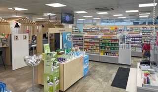 Apteekki sisä6 rajattu.jpeg